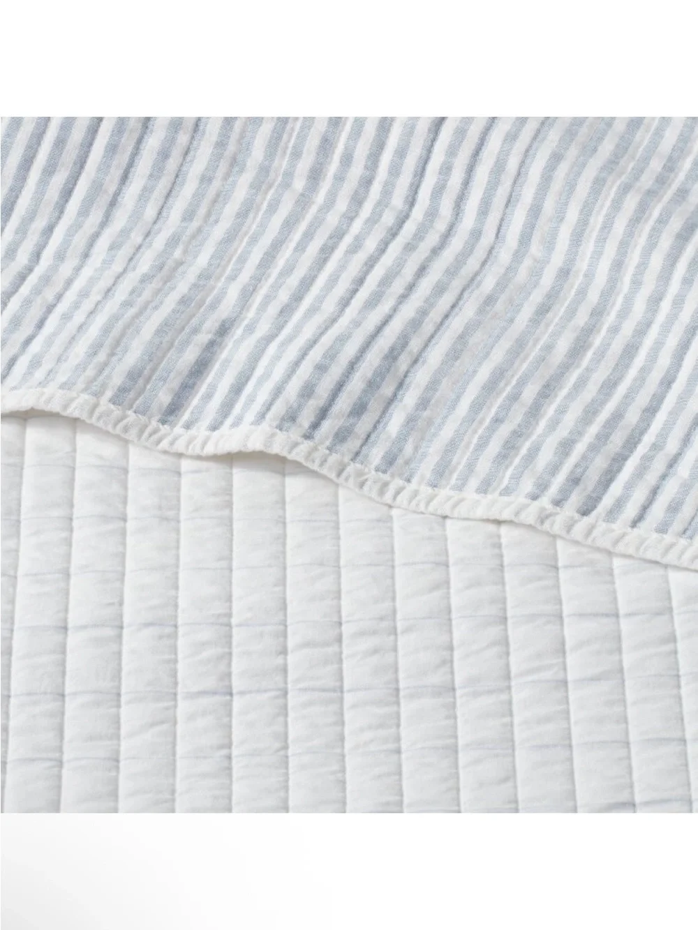 NWT Full/Queen Reversible Cotton Stripe Quilt Light Blue - Threshold